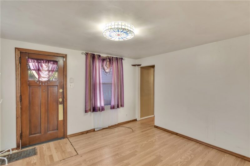 2116 Calvin St — photo 3
