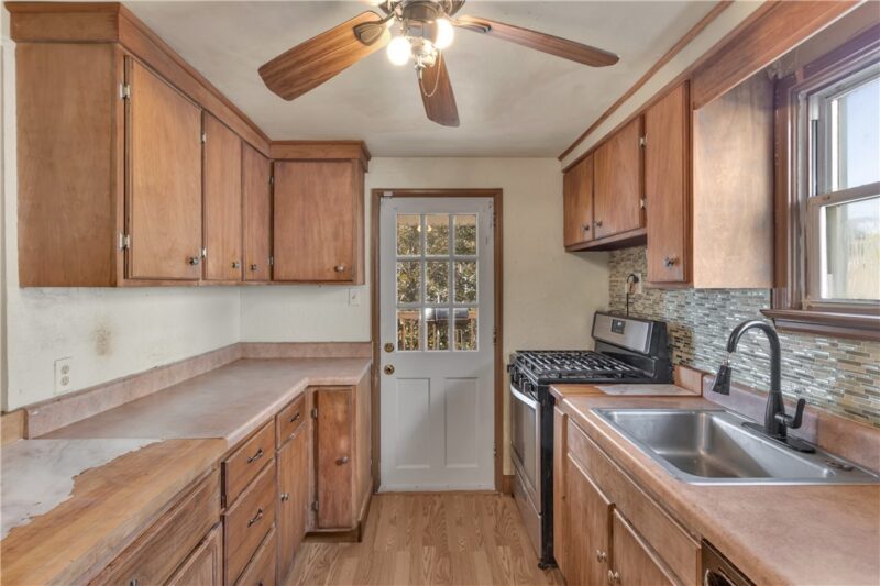 2116 Calvin St — photo 8