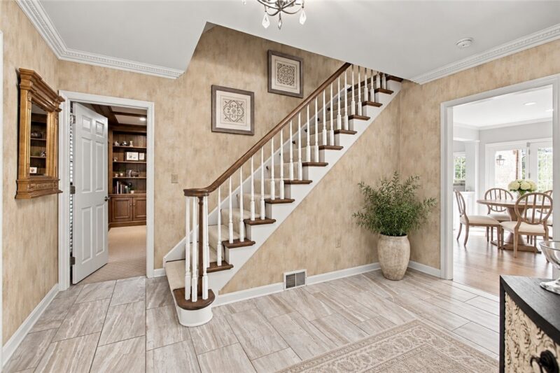 105 Wiltshire Lane — photo 4