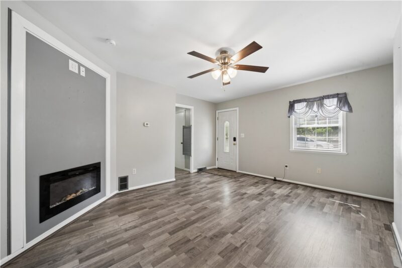 745 Sidney St — photo 5