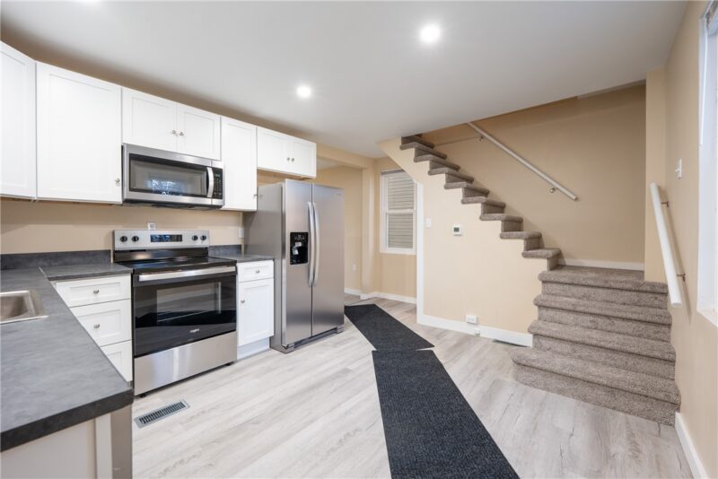 425 W 1st Ave — photo 8