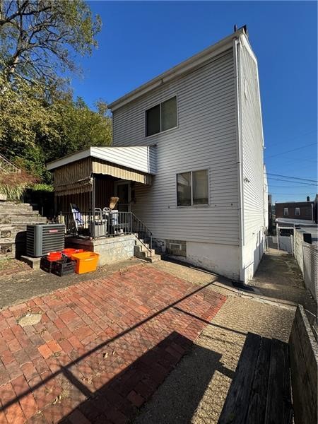 3215 Mary St — photo 3