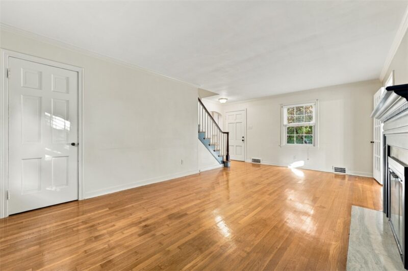 124 Delano Dr — photo 5