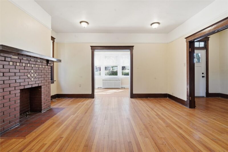 18 Harlem Ave — photo 8