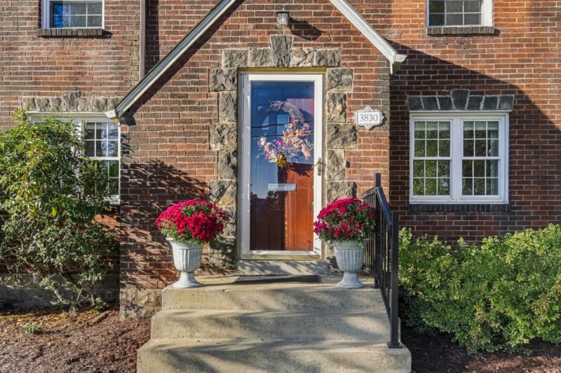 3830 Rural Court W — photo 2