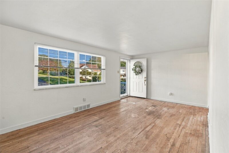 5742 Janet Drive — photo 6