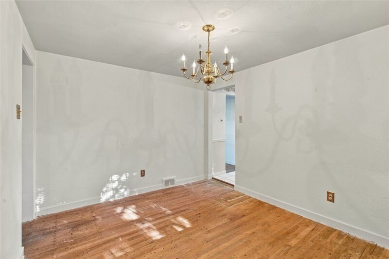 5742 Janet Drive — photo 8