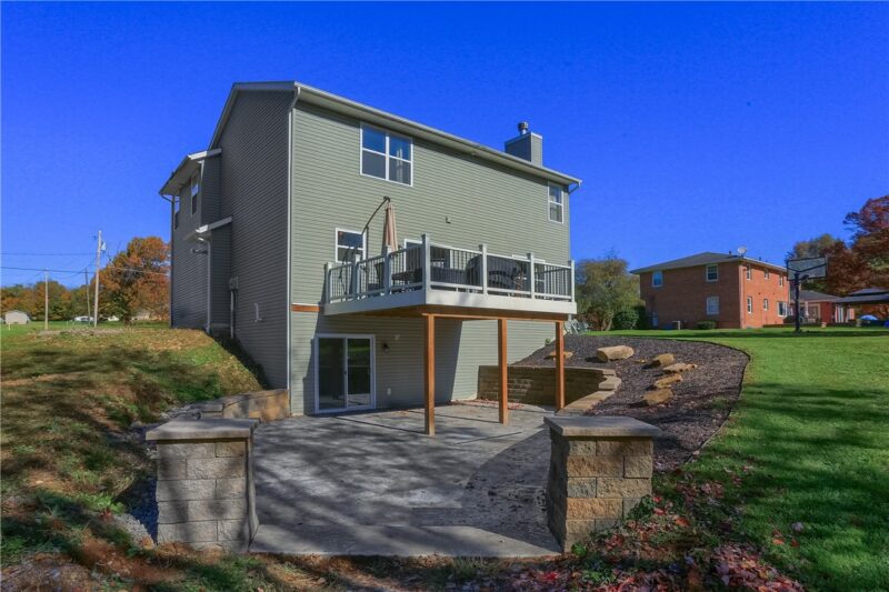 383 Northwestern Dr — photo 4