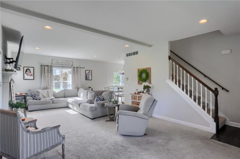 383 Northwestern Dr — photo 7