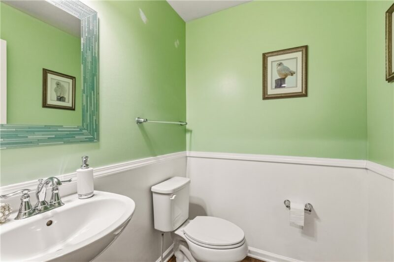 422 Fox Ridge Dr — photo 5