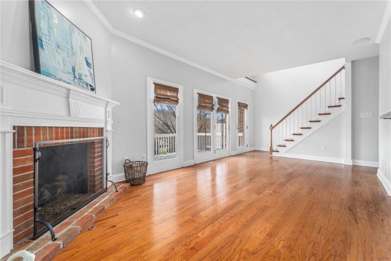 108 Bayberry Ct — photo 5