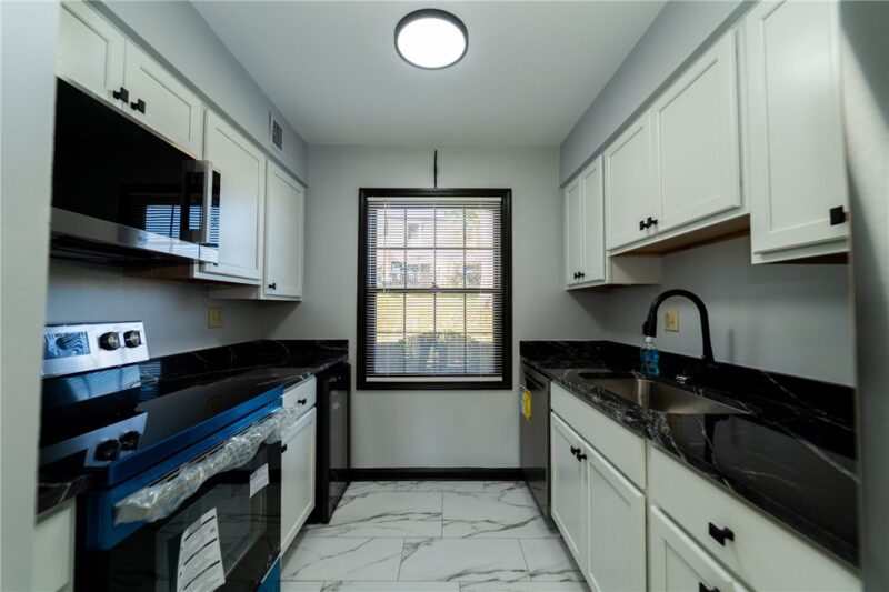 1034 Pennsbury Blvd — photo 3