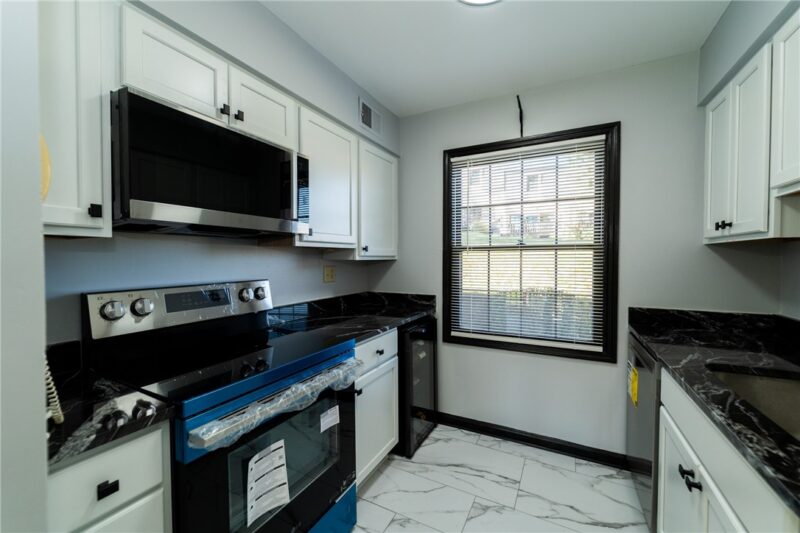 1034 Pennsbury Blvd — photo 4