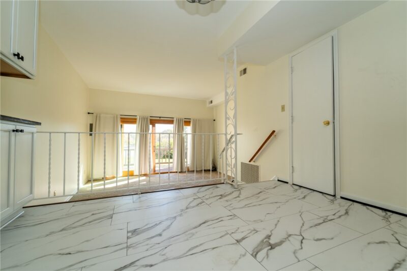 1034 Pennsbury Blvd — photo 7