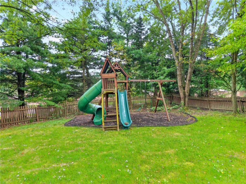 707 Dunbury Ct — photo 6