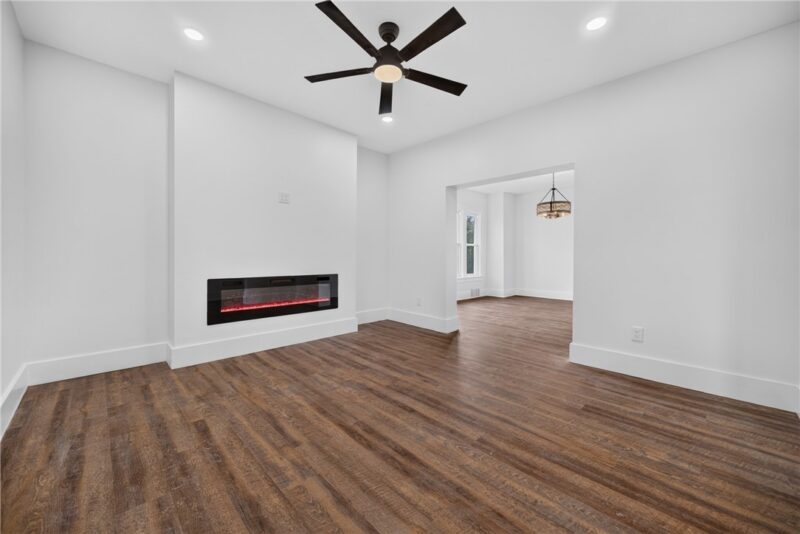 1427 Duss Ave — photo 6