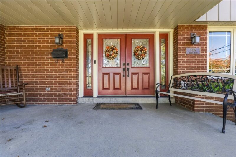 2335 Cassidy Drive — photo 2