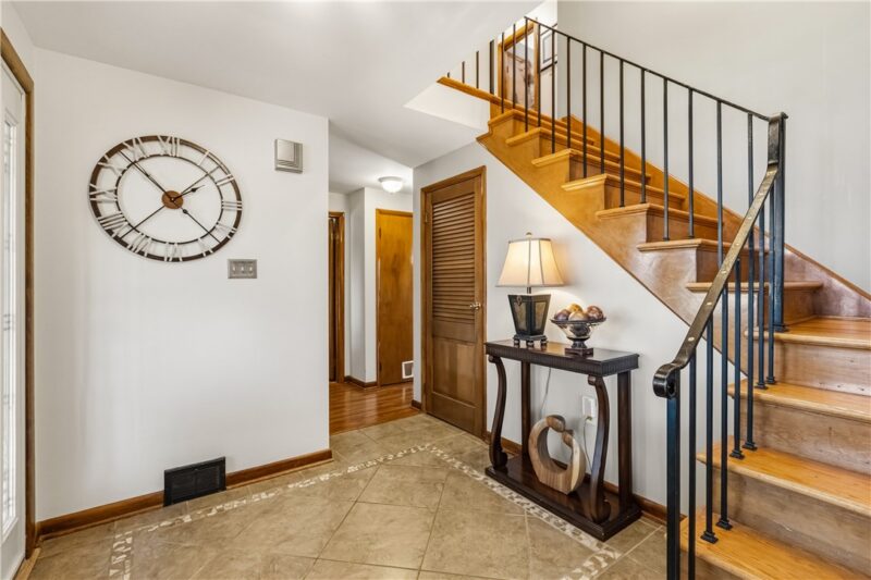 2335 Cassidy Drive — photo 3