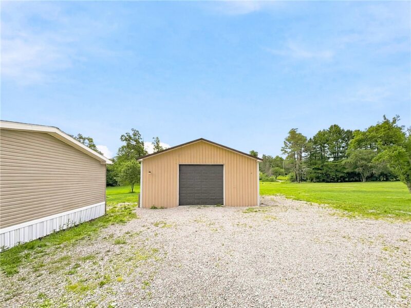 108 Chalk Hill Ohiopyle Rd — photo 2