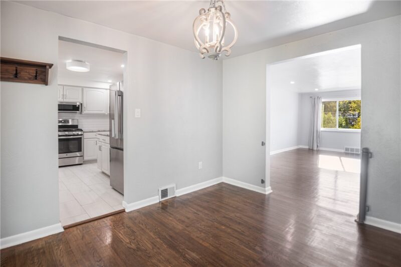 2504 Autumnwood Dr — photo 8