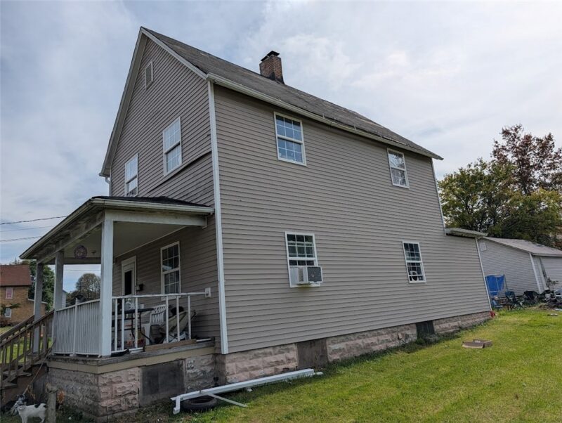 378 Malleable St — photo 2