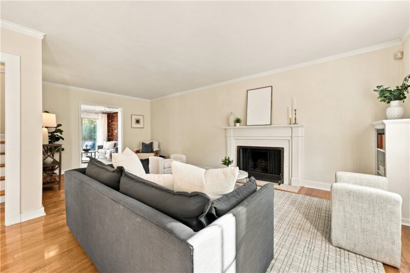 1345 Murdoch Rd — photo 5