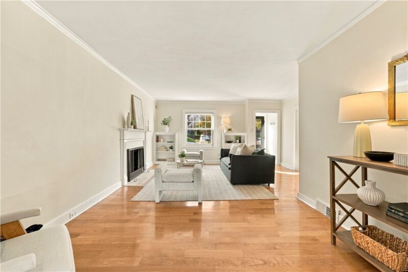 1345 Murdoch Rd — photo 8