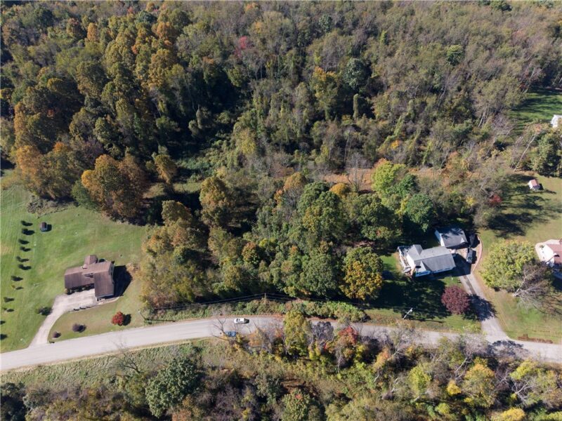 381 Ridge Rd — photo 3