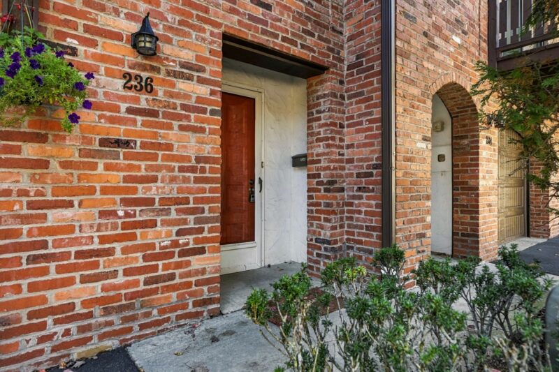 236 Woodbridge DRIVE — photo 3