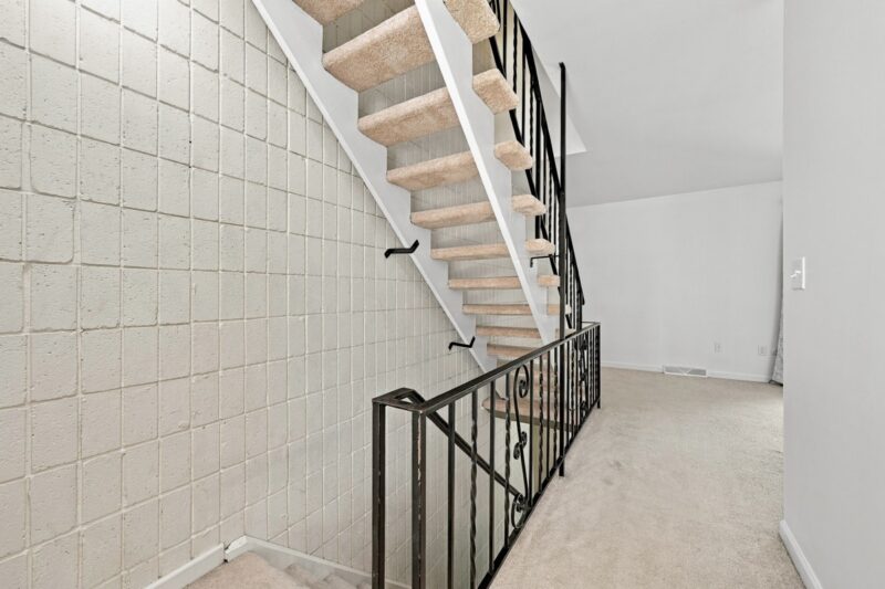 236 Woodbridge DRIVE — photo 6