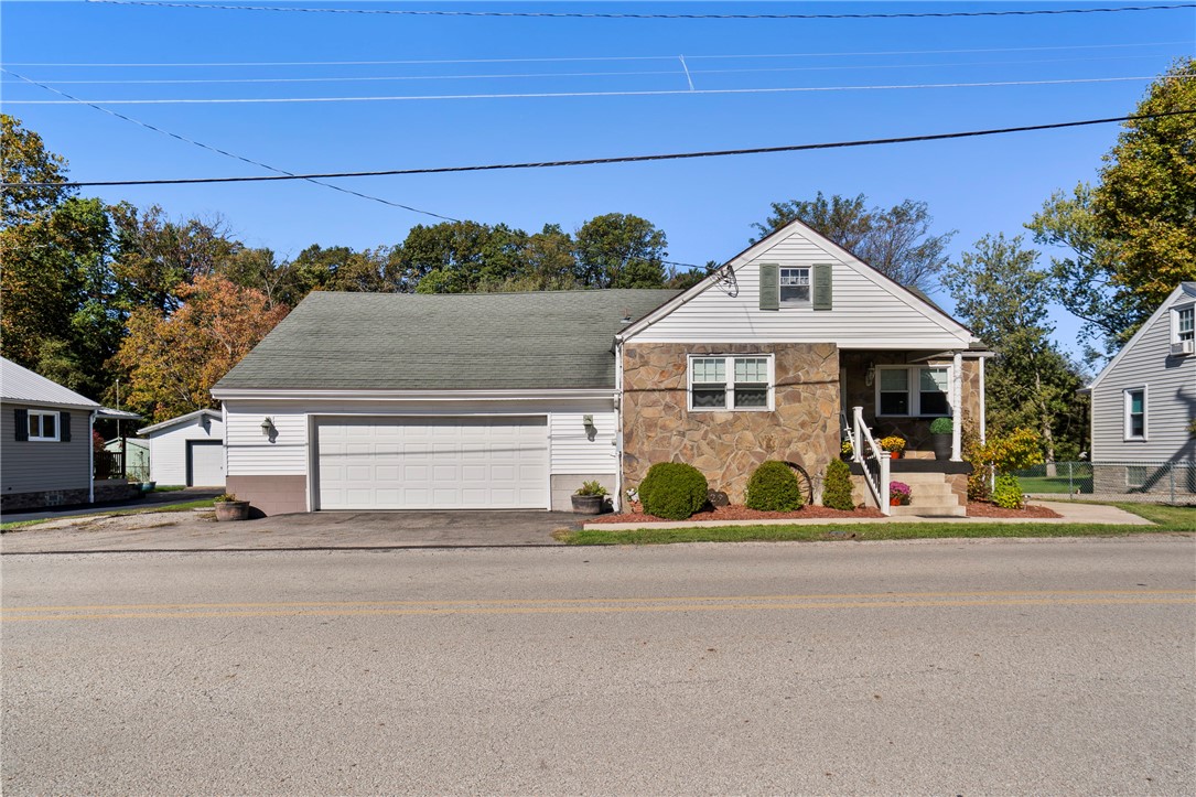 129 Township Drive — photo 1