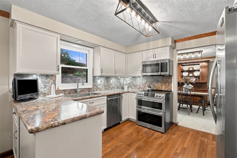320 Cross Creek Ct — photo 7