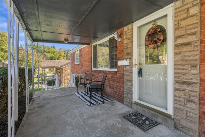 1339 Harris Avenue — photo 2