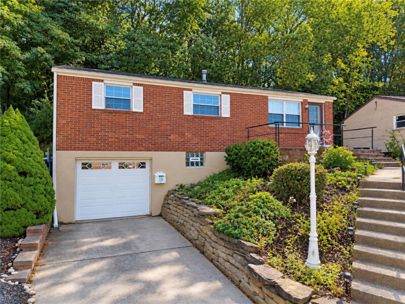 111 Greenview Drive