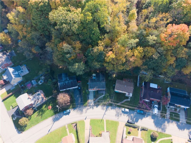 111 Greenview Drive — photo 3