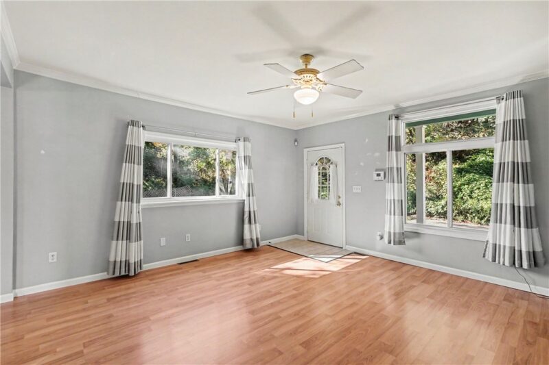 622 Naylor St — photo 8