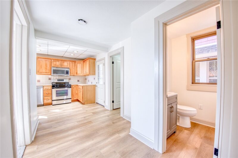 1123 Highland St — photo 5