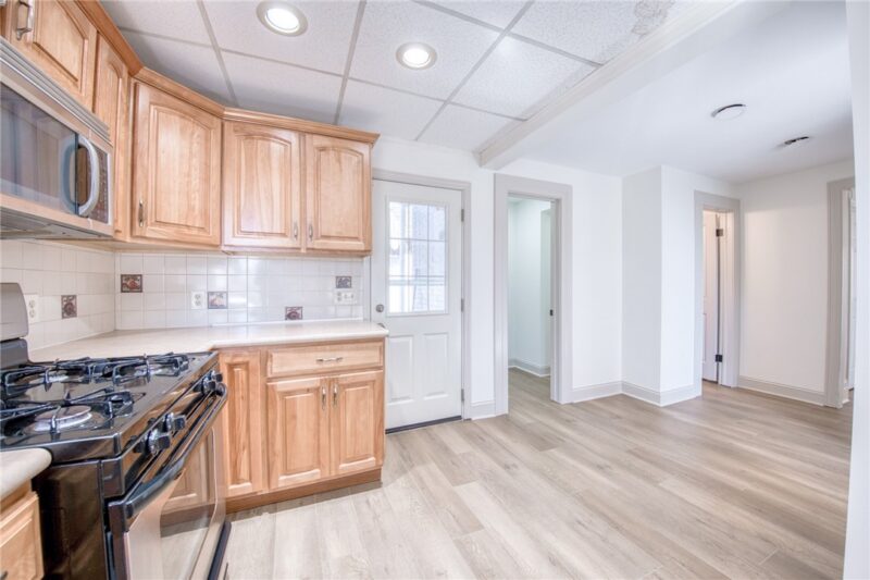 1123 Highland St — photo 7