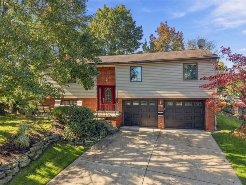 223 Shackelford Dr — photo 2