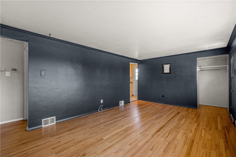 291 Millport Rd — photo 3