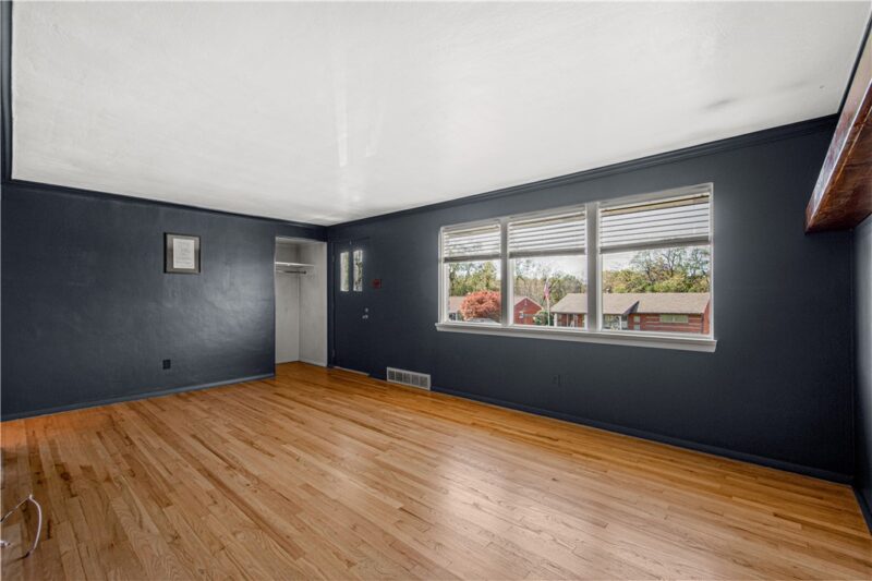 291 Millport Rd — photo 4