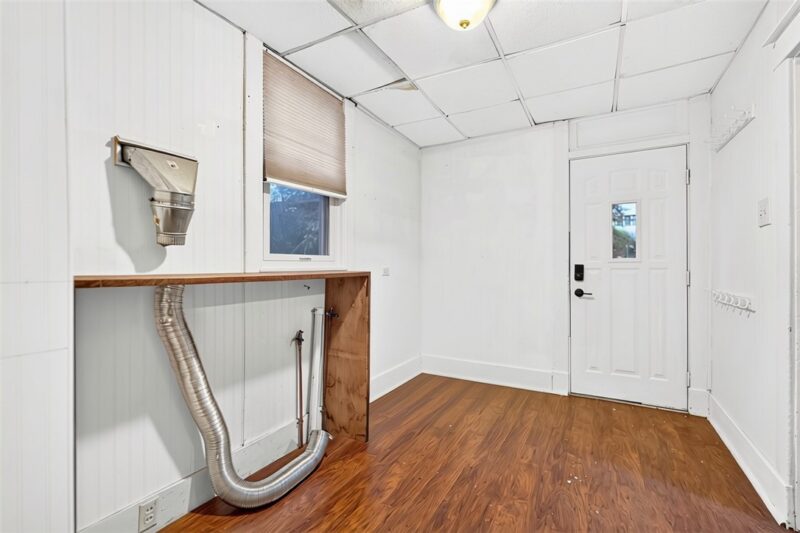 658 Penn Avenue Pl — photo 8