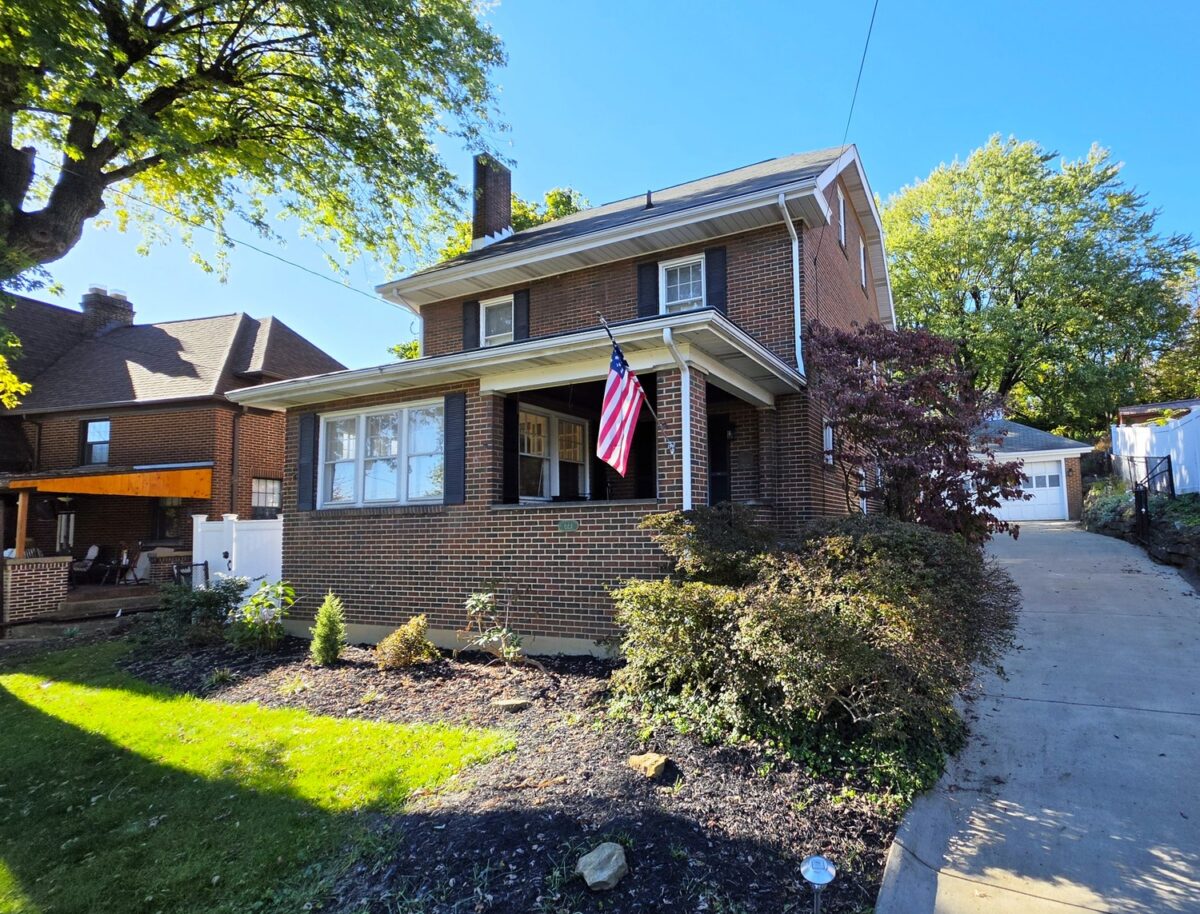 661 E Beau Street — photo 1