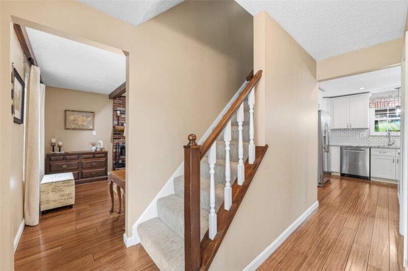 5077 Lakewood Dr — photo 5