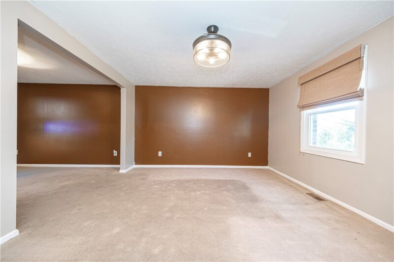 16 Arnold Dr — photo 3