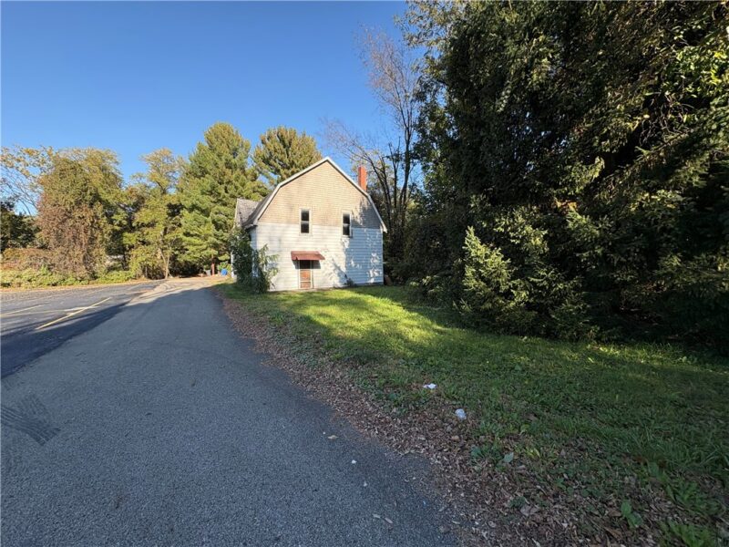 71 Jefferson St — photo 3