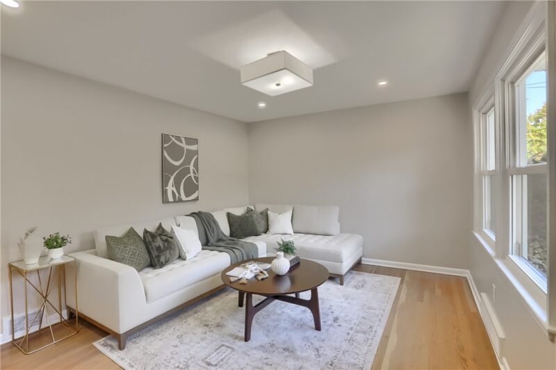 151 Rosscommon Rd — photo 3