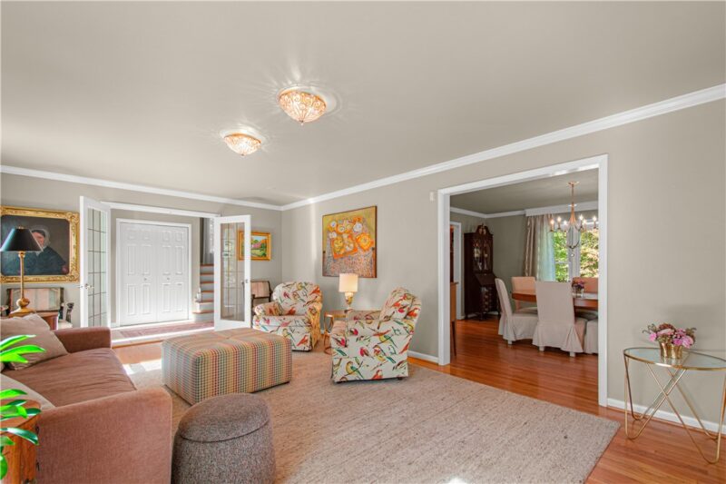 306 Sycamore Rd — photo 8