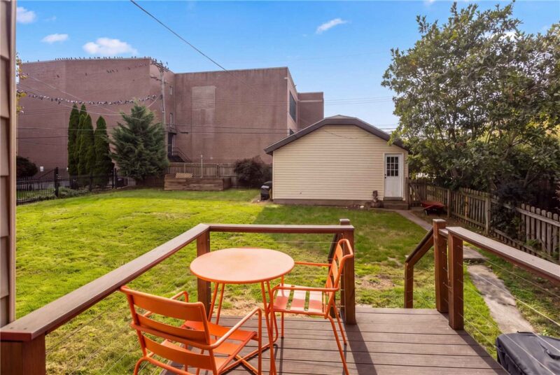 8 Creighton Ave — photo 5