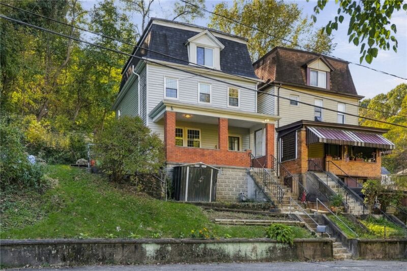 141 Davis Ave — photo 4